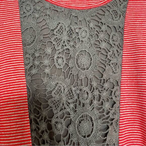 Sundance Red Striped Gray Crochet Detail 3/4 Sleeve Scoop Neck Top Medium - Picture 6 of 11